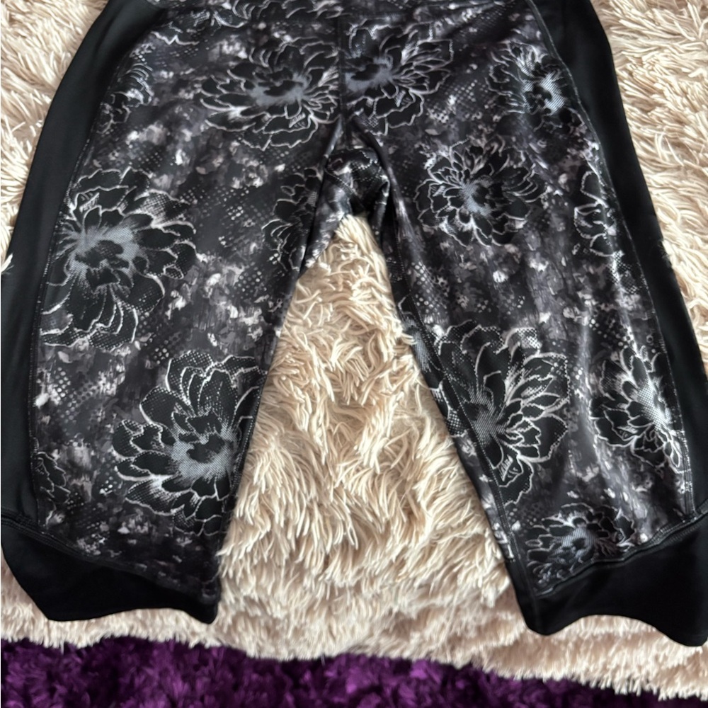 Trek Gear Dry Trek Women’s Floral Patterned Leggings XL